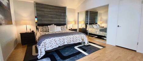 2 室のベッドルーム、アイロン / アイロン台、インターネット、ベッドシーツ