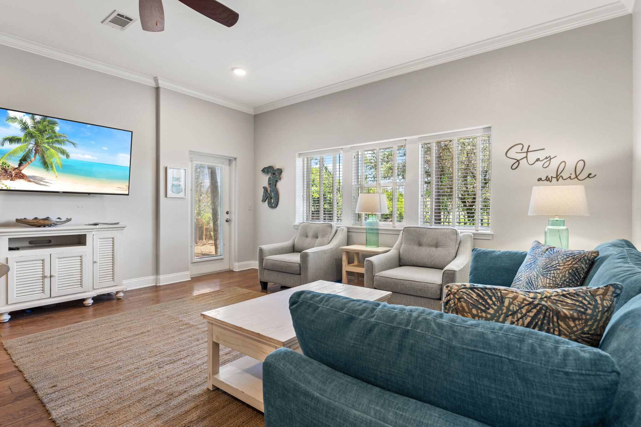 Alerio - Luxury Corner Beach Condo! Steps to the Beach, Pool & Hot Tub, Patio