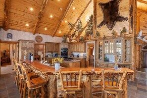 Bar (en la propiedad)