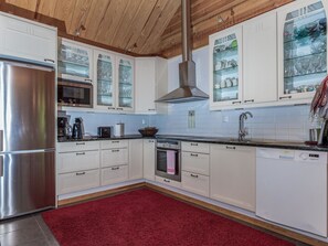 Réfrigérateur, micro-ondes, lave-vaisselle