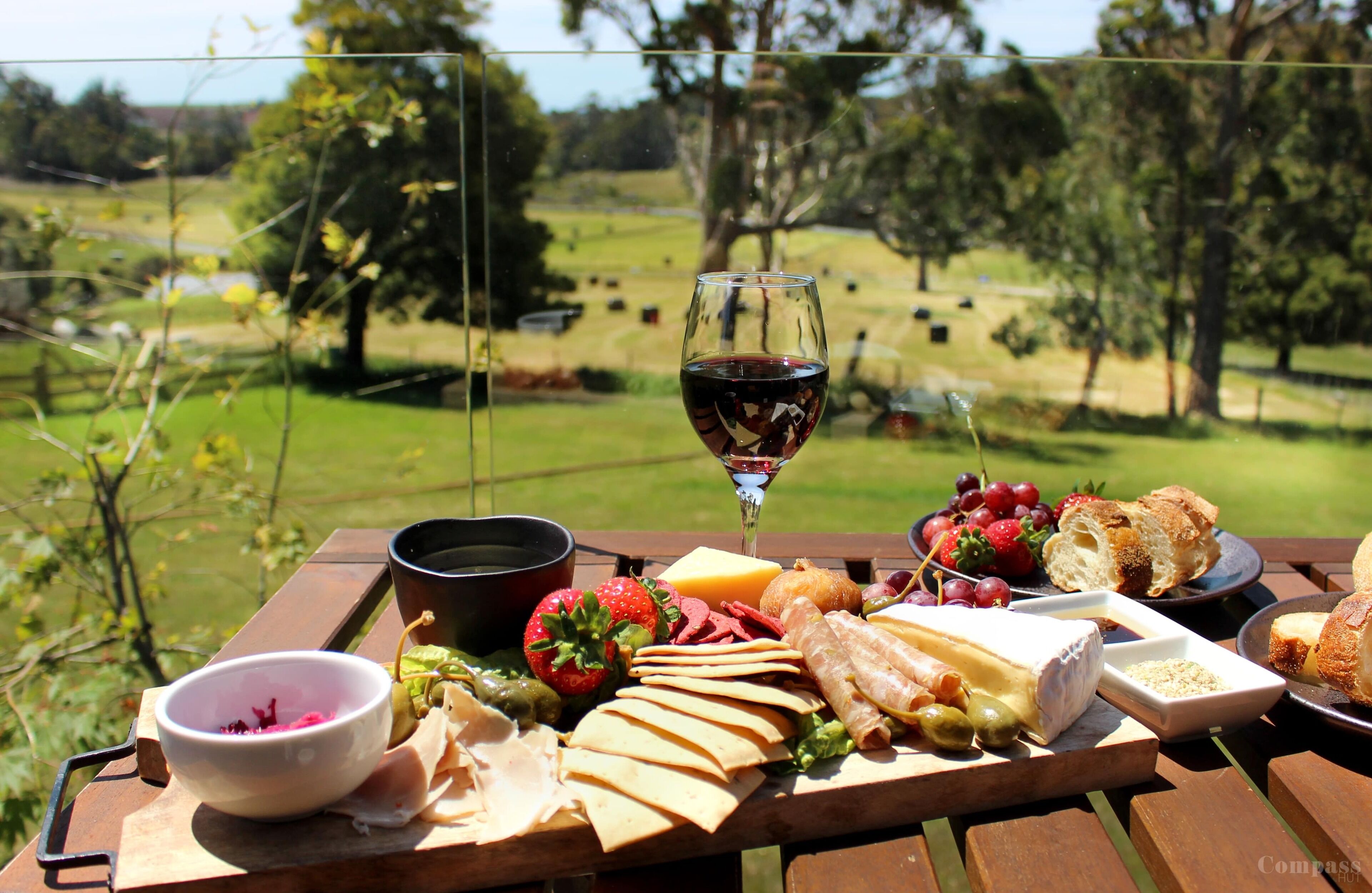 Barnhaus - 100% Eco Tiny House accommodation — image 10