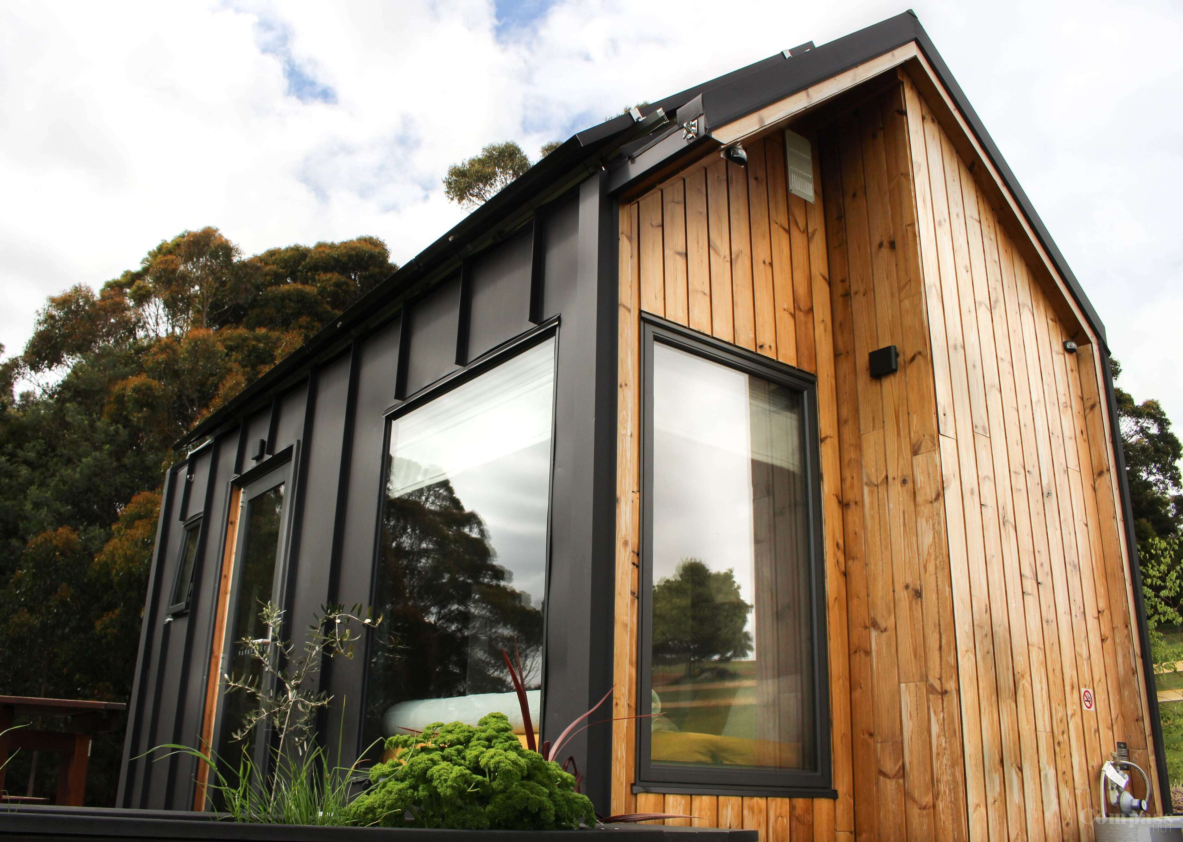 Barnhaus - 100% Eco Tiny House accommodation — image 26