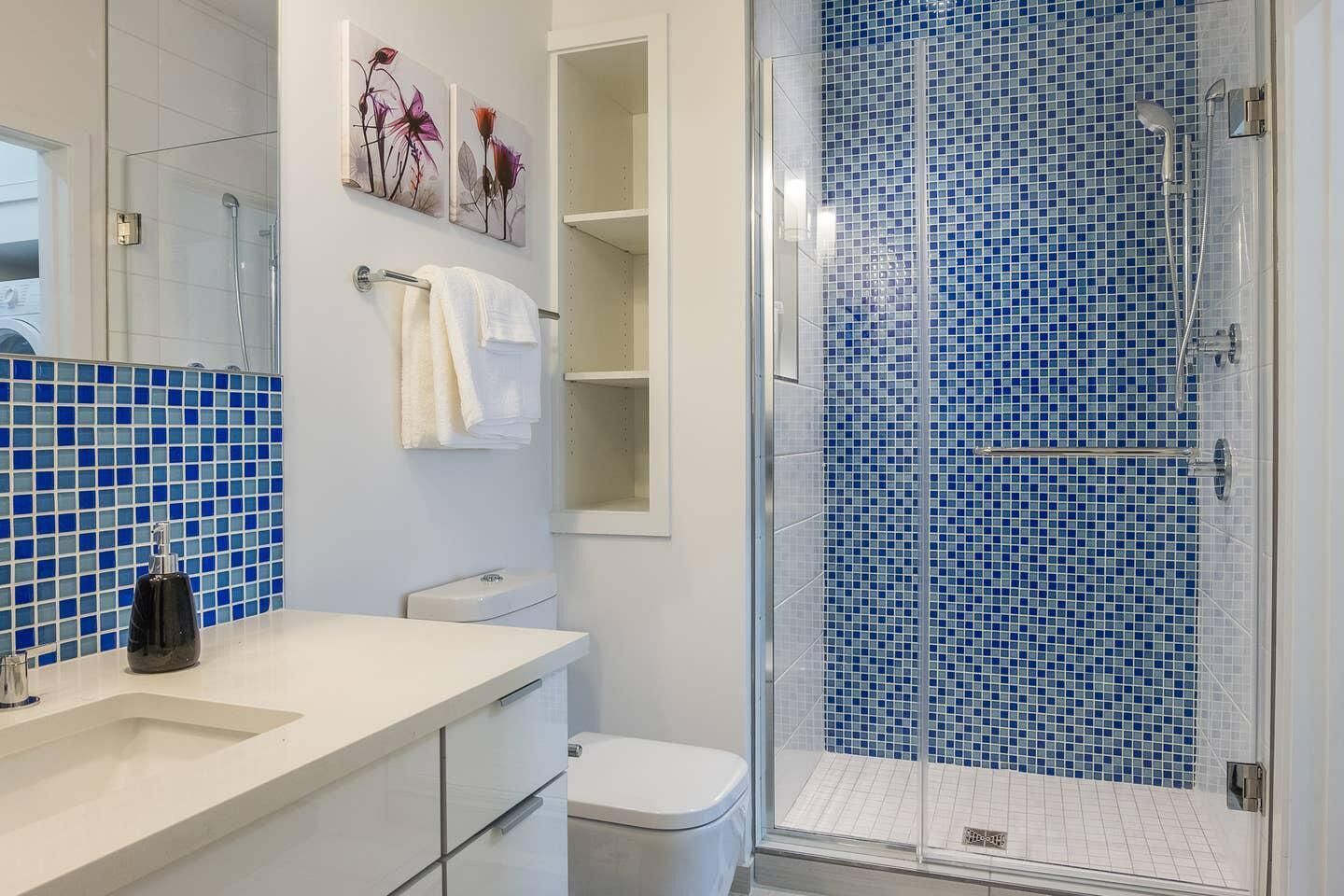 Frontdesk | Updated 1BR Apt near Sprint Center