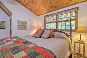 1 bedroom, Internet, bed sheets - Couples Cabin - 5 Mi to DT Berkeley Springs! (Berkeley Springs)