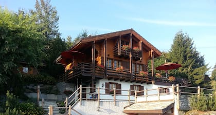 Chalet Lisa, ski-in/out, accessible by car