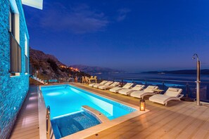 Outdoor pool - Villa Mia with private pool, Whirlpool, gym, sauna,  sea views (Lokva Rogoznica)