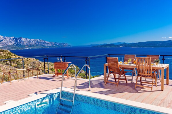 Alberca al aire libre 