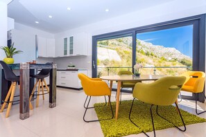 Dining - Villa Mia with private pool, Whirlpool, gym, sauna,  sea views (Lokva Rogoznica)
