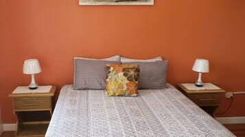 1 bedroom, iron/ironing board, free WiFi, bed sheets