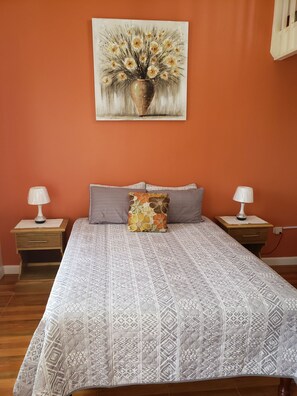 1 bedroom, iron/ironing board, free WiFi, bed sheets - Hideaway  by the Sea (Montego Bay)