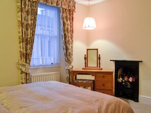 2 quartos, Wi-Fi de cortesia, roupa de cama