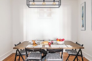 Dining - Lisbon Family Retreat - Casa da Avenida Lisboa (Lisbon)