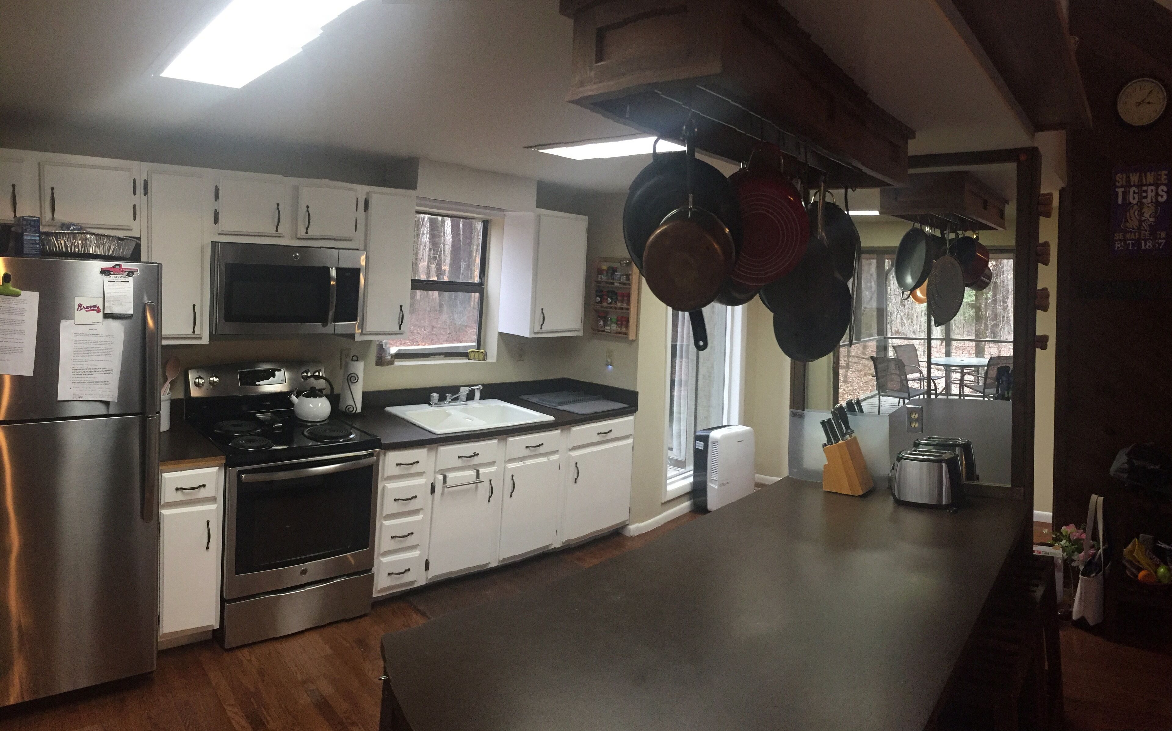 Whispering Oaks cabin