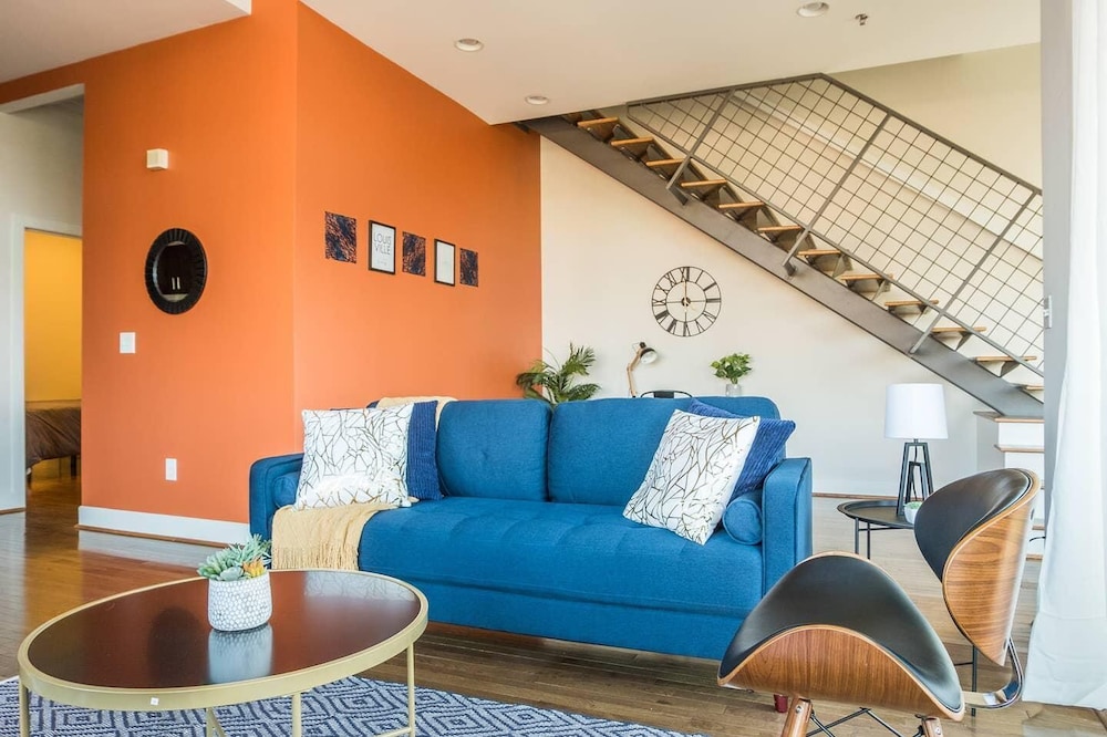 Frontdesk | Chic + Hip 2BR NuLu Loft