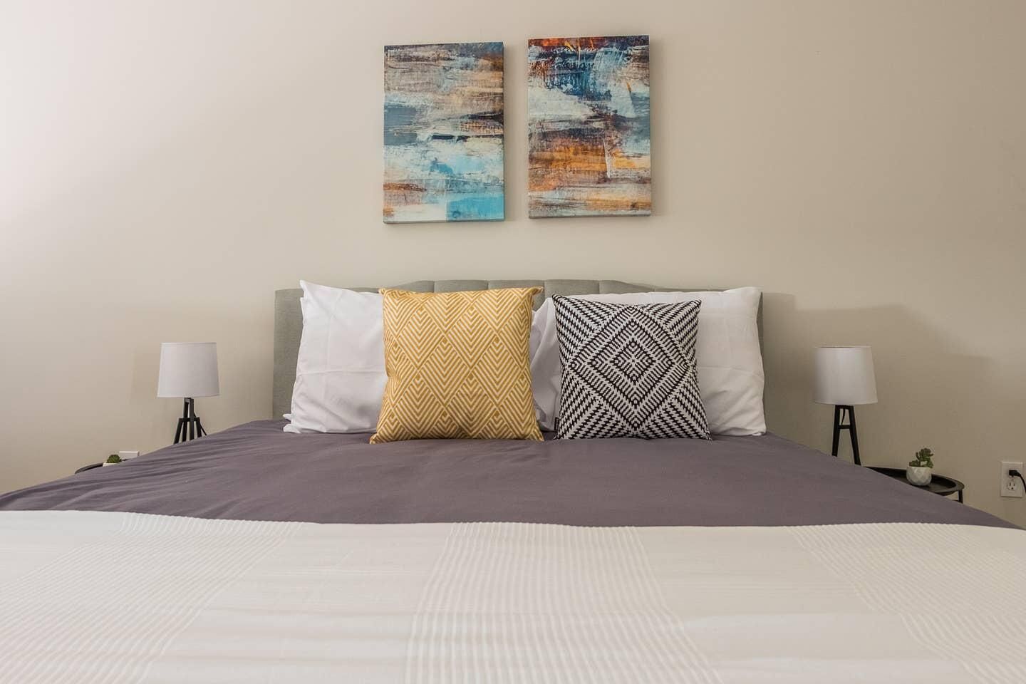 Frontdesk | Chic + Hip 2BR NuLu Loft