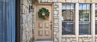 Horseshoe Bay Resort Townhome - Near Lake LBJ!