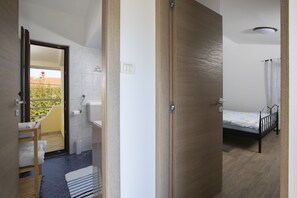 2 bedrooms, iron/ironing board, travel crib, free WiFi
