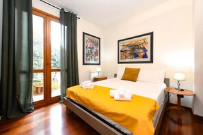 3 chambres, fer et planche à repasser, Wi-Fi gratuit, draps fournis