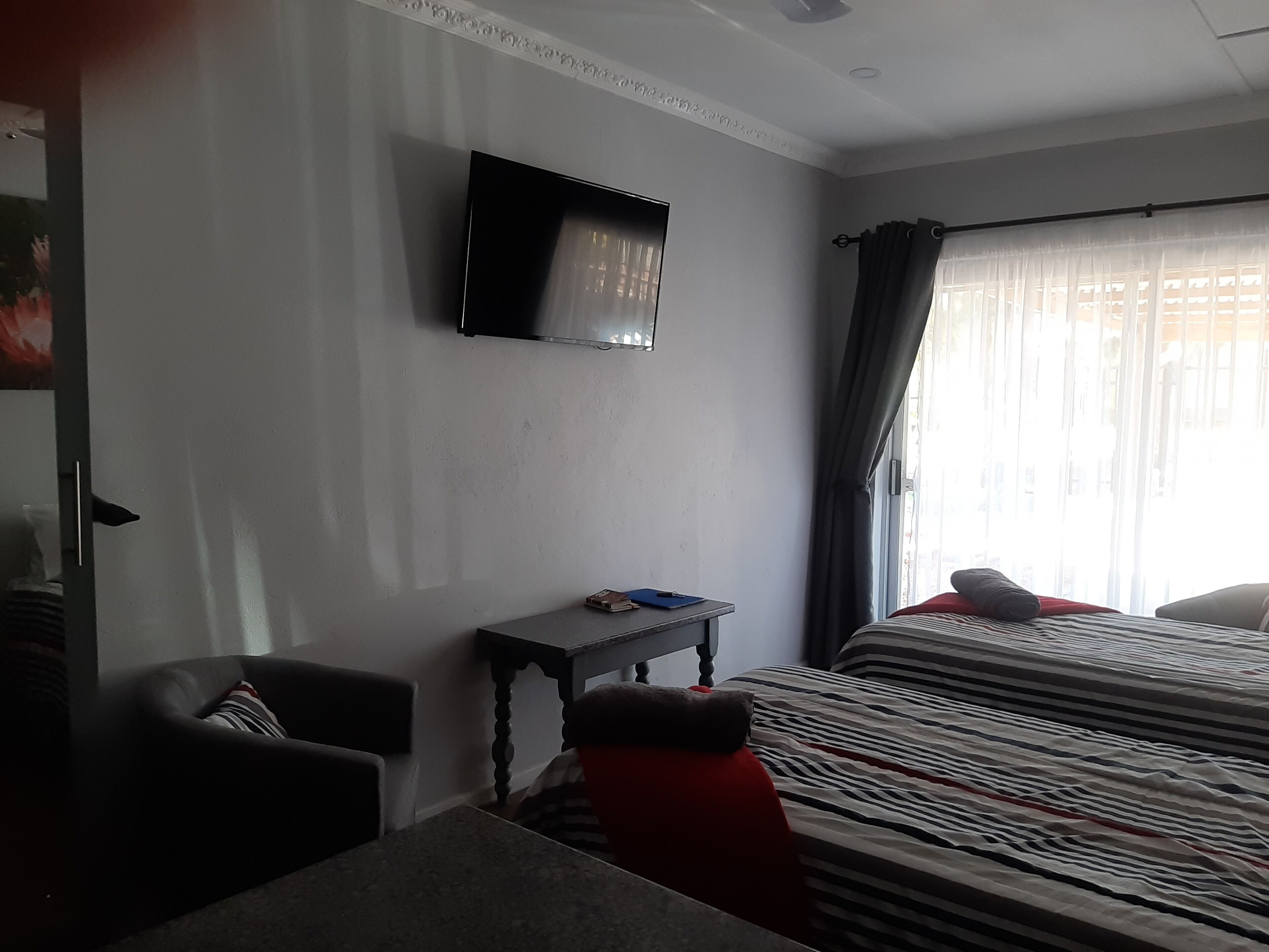 Rest4Sure Self catering unit on Route 62