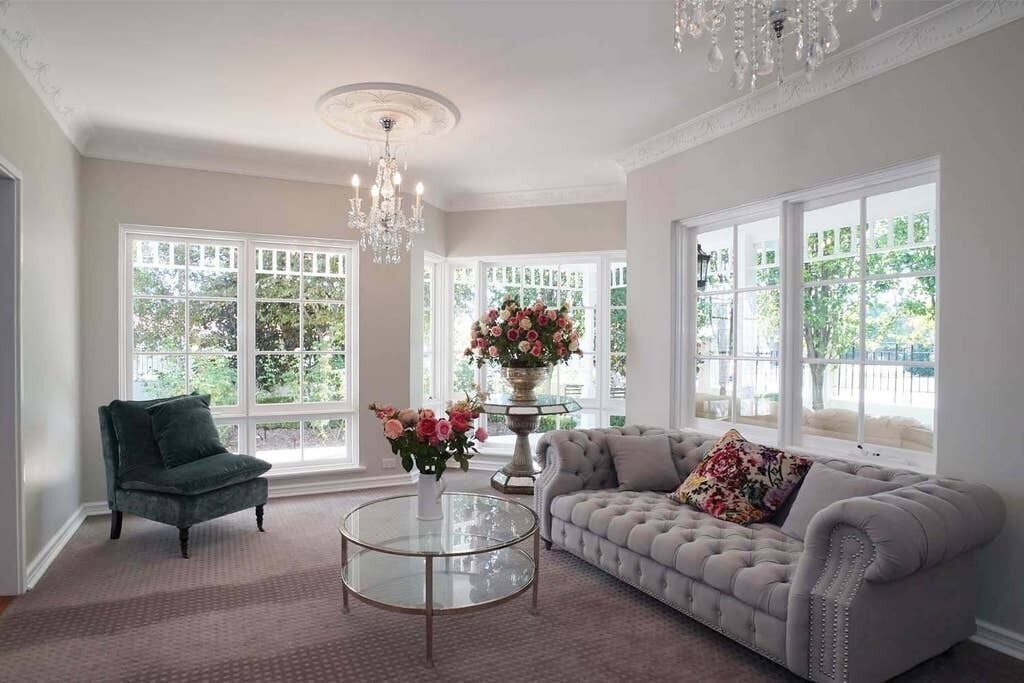 This house is a 5 bedroom(s), 3 bathrooms, located in Applecross, WA.