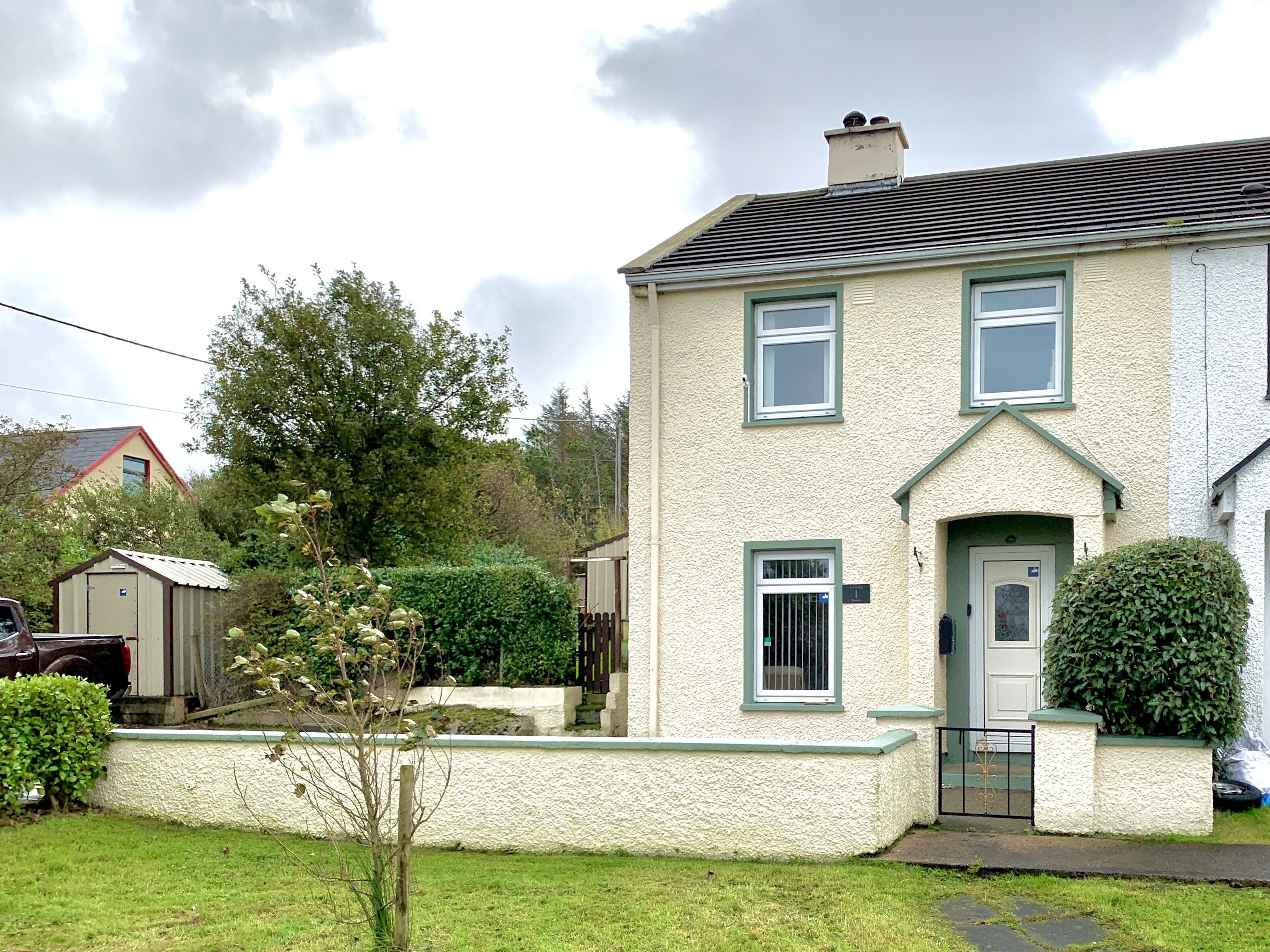 Dungloe, Wild Atlantic Way, WiFi, Walking Distance, Heckert House, Quay Road Vacation Home