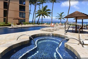 حمّام سباحة خارجي، حمّام سباحة مُدفَّأ