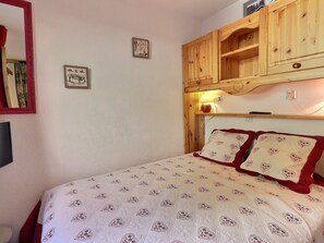 1 bedroom, bed sheets - Cozy 1BR near slopes - 4 guests, balcony, equipped kitchen (Méribel)