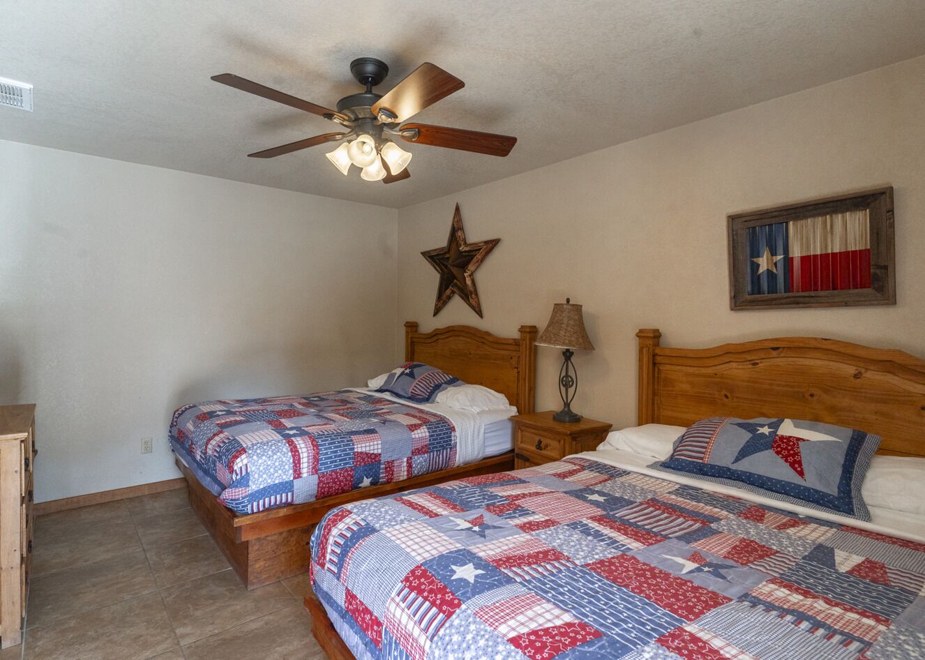 5 bedrooms, WiFi, bed sheets