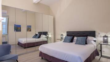 2 bedrooms, iron/ironing board, bed sheets