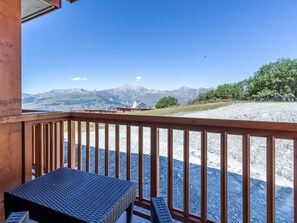 Property grounds - Superb apartment in Arcs 1800, 7 beds, pool, spa, gym, parking, ski-in/ski-out (Les Arcs 1800)