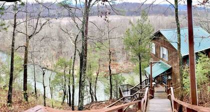 Cliffhanging Cabin over French Broad River between Hot Springs, NC and Gatlinburg Tn