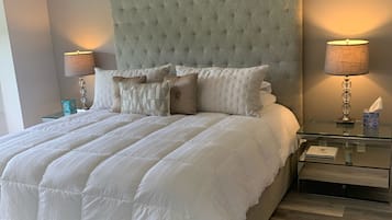 2 bedrooms, iron/ironing board, WiFi