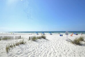 Beach - Seacrest 604 by Bender Vacation Rentals (Gulf Shores)