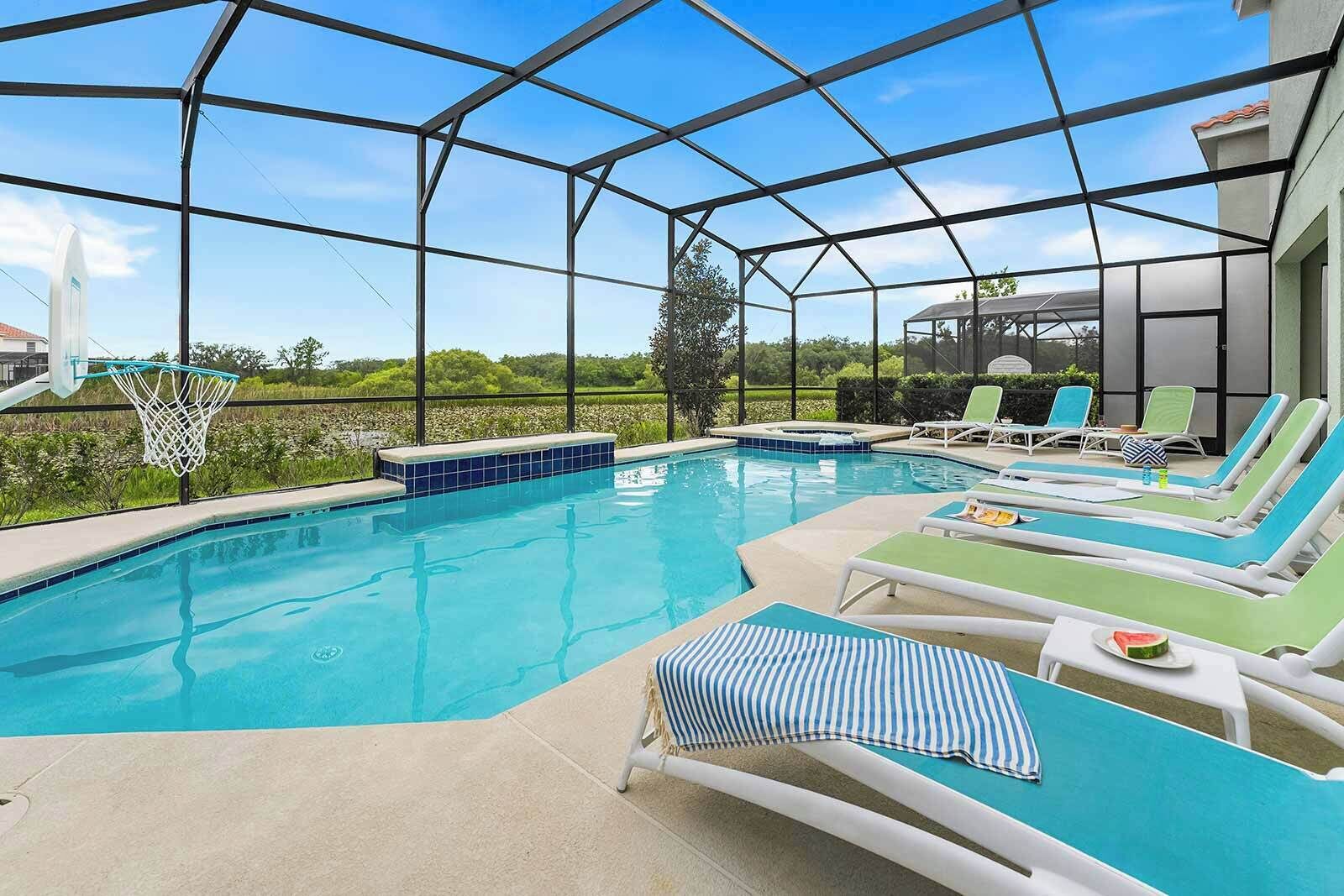 Cozy Villa Near Parks w Toy & BBall Theme BRs, Theater, Arcade, Game Loft, Pool