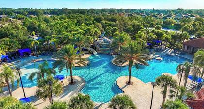 Trendy Villa w/ Treehouse BR, Theater, Arcade, Game Loft & Pool - Mins to Disney