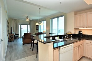 Condo, 2 Bedrooms | Private kitchen
