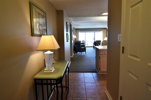 Condo, 2 Bedrooms | Interior