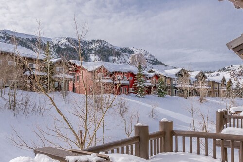 Sunny Comfort in Snowcreek V Resort