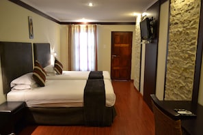 Business Room | Desk, iron/ironing board, free WiFi, bed sheets - City Stay West (Maseru)