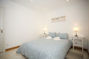 2 Schlafzimmer, Bügeleisen/Bügelbrett, Internetzugang, Bettwäsche