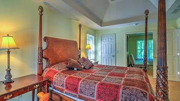 4 bedrooms, individually decorated, individually furnished, free WiFi