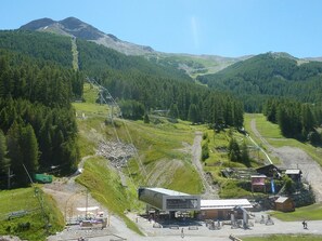 Point of interest - Renovated studio, ski-in/ski-out, south-facing balcony (Les Orres)