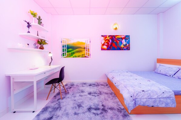 1 bedroom, minibar, desk, laptop workspace