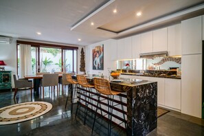 Private kitchenette - Villa Ombak C15 (Cemagi)