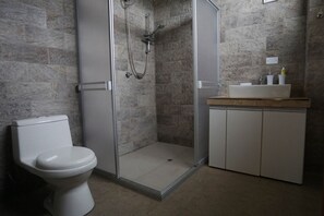 Shower, towels