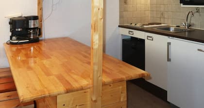 Cozy Studio for 4 in Heart of Les Orres with Balcony and Stunning Views