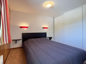 1 bedroom, WiFi - Luxury apartment with pool, sauna, hammam and wifi in Les Orres 1800 (Les Orres)