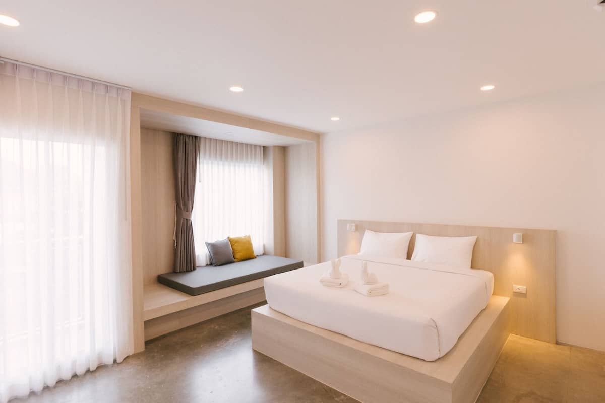Kamar Double Panorama | Meja kerja, tirai kedap cahaya, Wi-Fi gratis, dan seprai linen