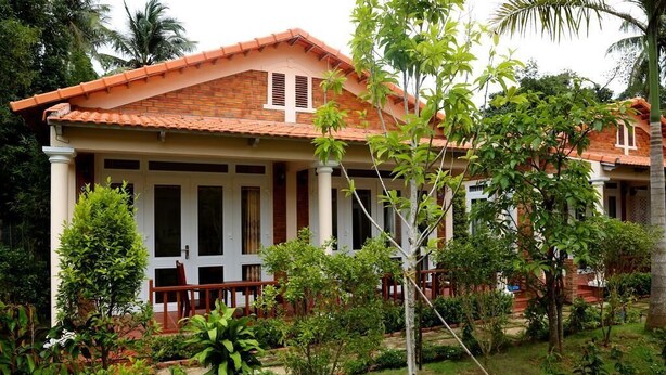 Garden - Lotus Apartment (Phu Quoc)
