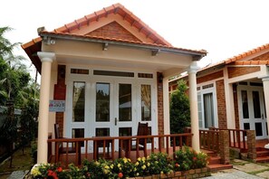 Family Bungalow | Front of property